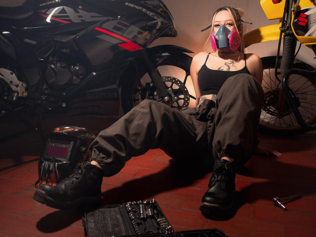 MiaValentine - Sexe cam en vivo - 28229801