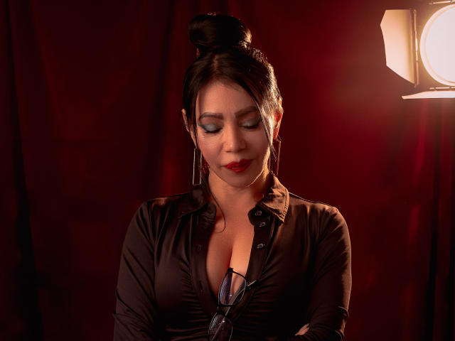 HelenHard - Sexe cam en vivo - 28231043