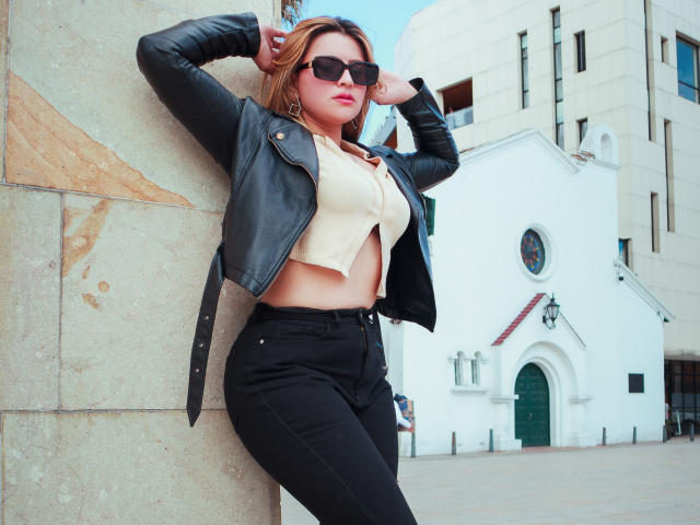 SaraWestt - Live porn &amp; sex cam - 28231427