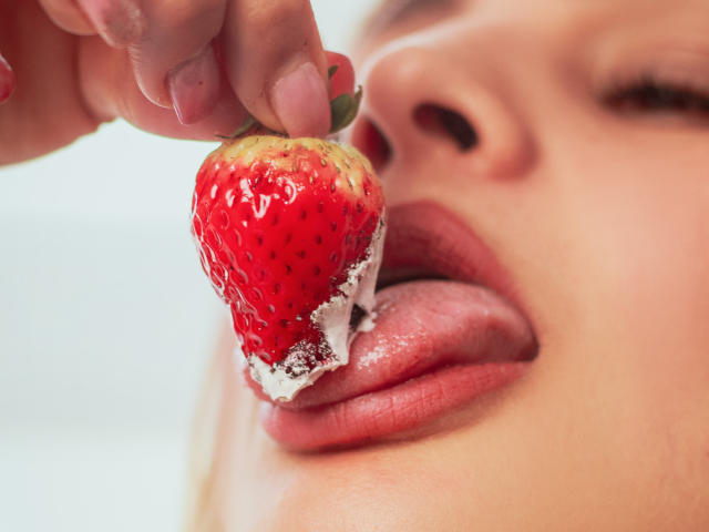 SaraWestt - Live porn &amp; sex cam - 28231469