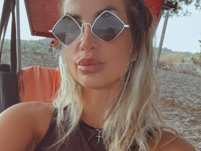 Lellie - Élő pornó és szexkamera - 28233866