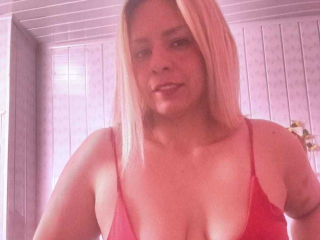 KathaleyaGrayyAss - Live sex cam - 28236311