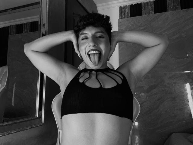 EllisBrown - Live sexe cam - 28236815