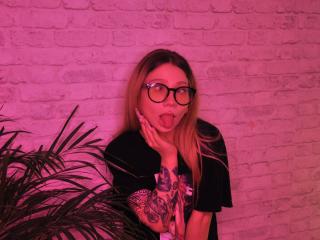 AliceAndCristal - Live porn &amp; sex cam - 28244357