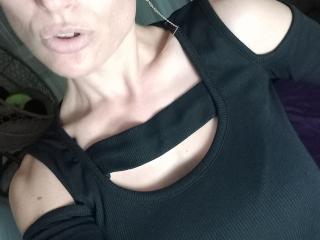 BellaJulls - Live porn &amp; sex cam - 28251584