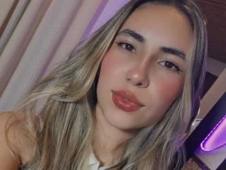 ScarlettKhan - Live Sex Cam - 28253471