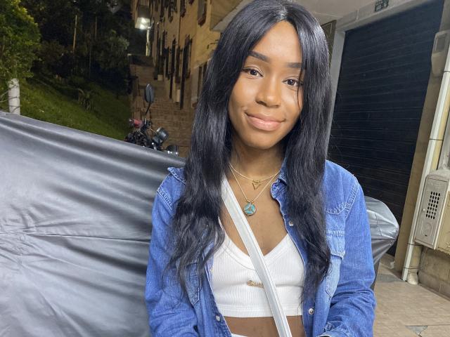 DannaSquirty - Live sex cam - 28255190