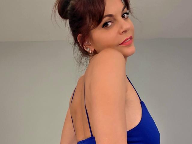 JuneLaFrenchie - Live porn &amp; sex cam - 28255532