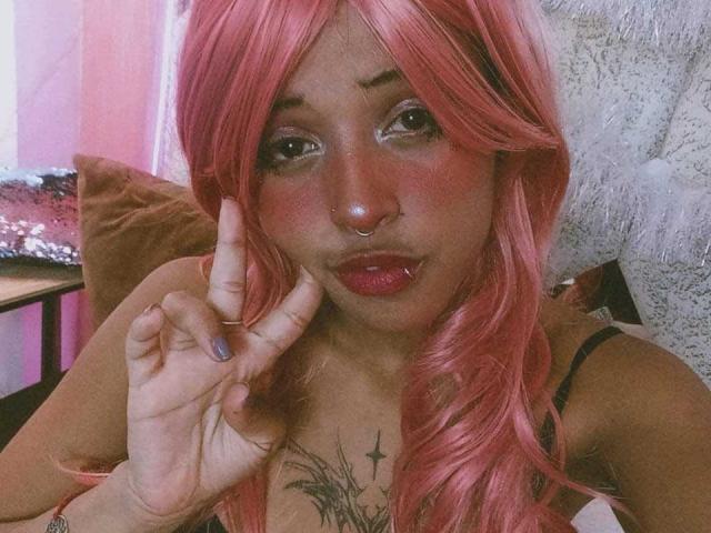 LunaKeller - Live sex cam - 28256246