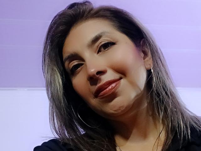 MichelleDumont - Live porn &amp; sex cam - 28257728