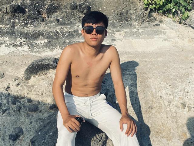 Rayzen69 - Live sex cam - 28262336