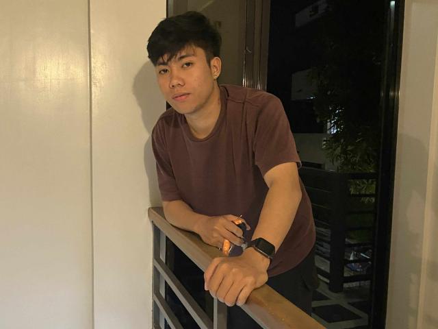 Rayzen69 - Live sex cam - 28262339