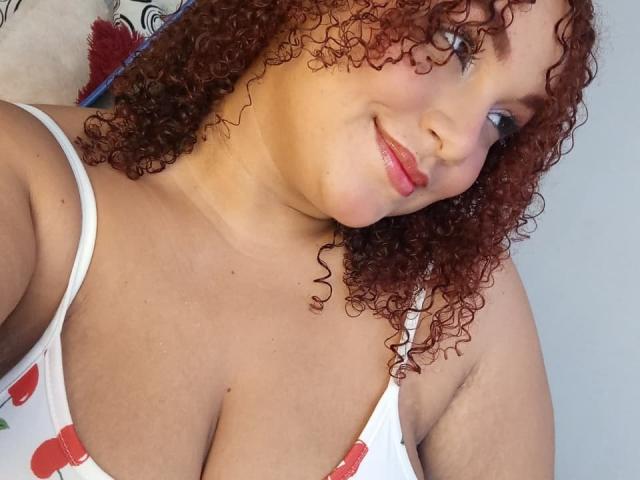YeraCarey - Live sexe cam - 28268528