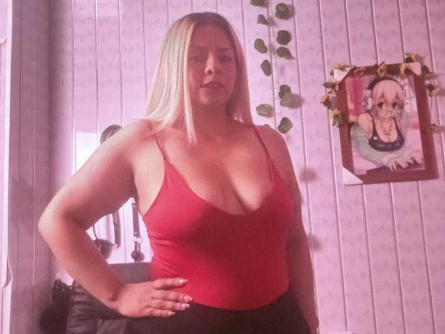 KathaleyaGrayyAss - Live sex cam - 28273370