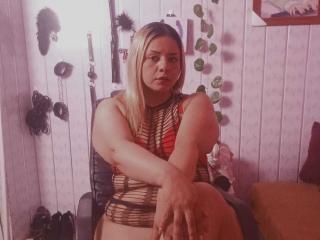 KathaleyaGrayyAss - Live sex cam - 28273406