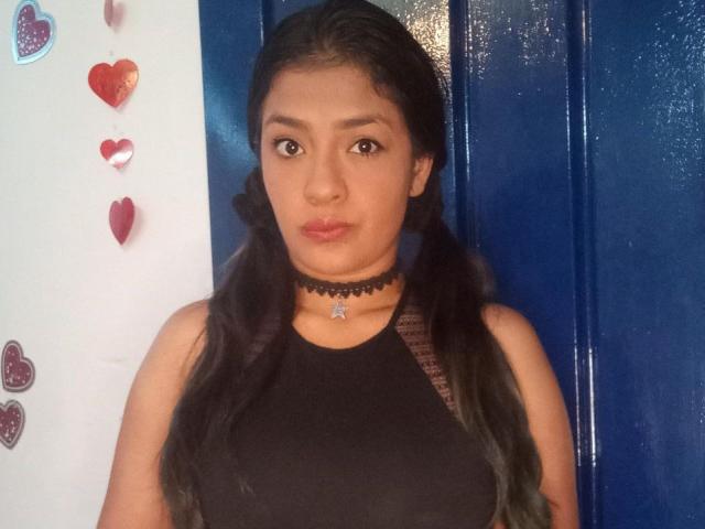 ArianithaXox - Sexe cam en vivo - 28277312