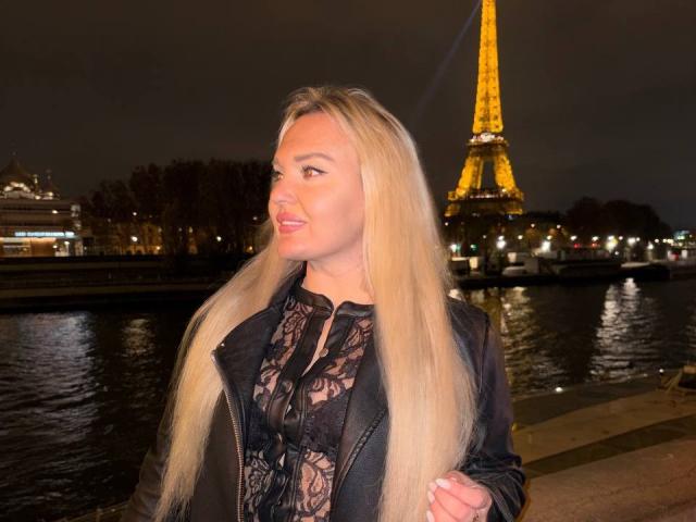 AmeliHot69 - Live sexe cam - 28281050