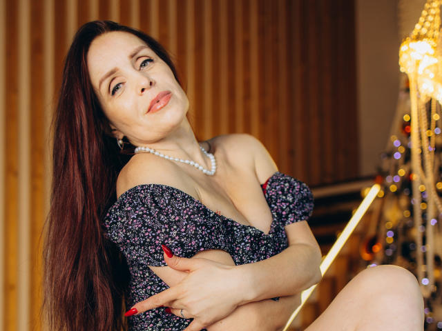 AlexisLovelyy - Live sexe cam - 28289474