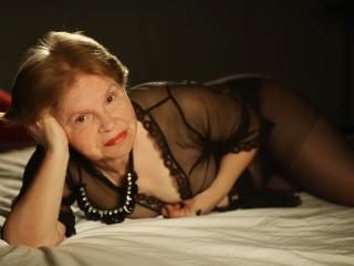 MatureEdith - chat online hard with this gold hair Nude mature 