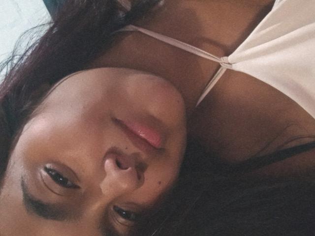 AmberMedellin - Live porn &amp; sex cam - 28295201