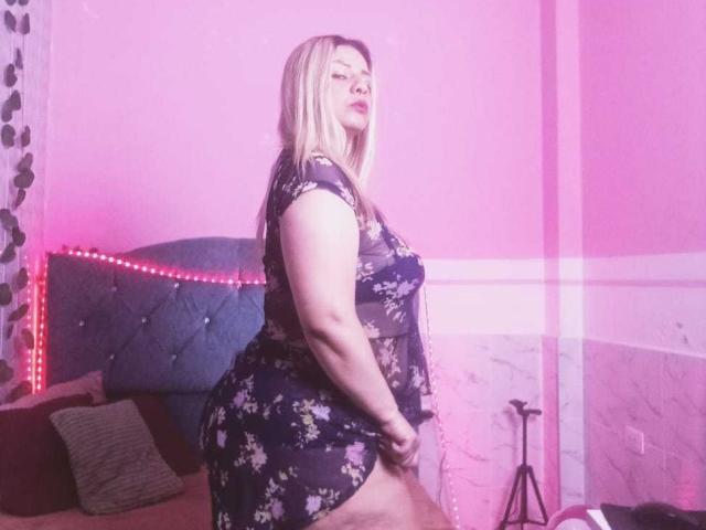 KathaleyaGrayyAss - Live sex cam - 28299077