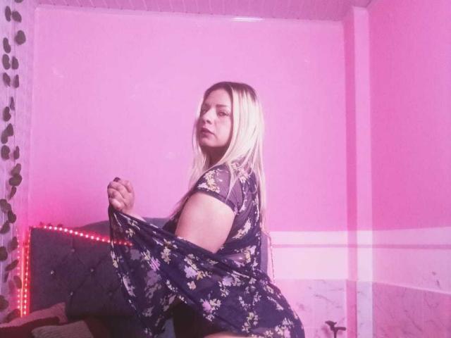 KathaleyaGrayyAss - 라이브 포르노 &amp; 섹스 캠 - 28299110