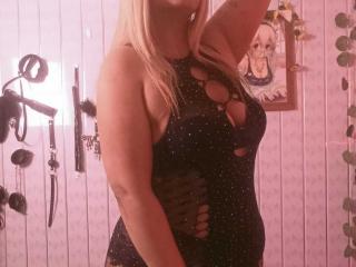 KathaleyaGrayyAss - Live porn &amp; sex cam - 28301483