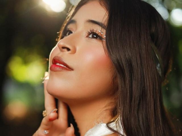 AlanaKlass - Live sex cam - 28302152