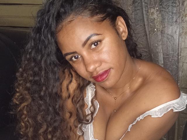 LayahCoquine - Sexe cam en vivo - 28304663