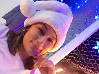 EmaFoxy - Live sex cam - 28324919