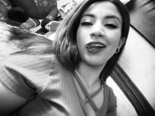 LarissaMiller - Live porn &amp; sex cam - 28326128