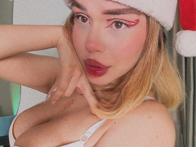 EmmaRiveraa - Live Sex Cam - 28333853