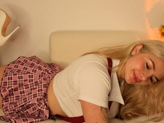 AtheneaRossi - Live sex cam - 28334882