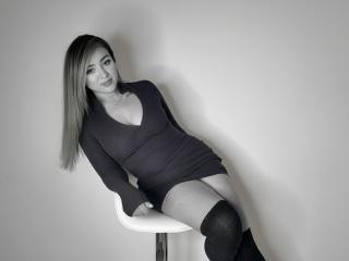 MaeCollins - Live sex cam - 28336247