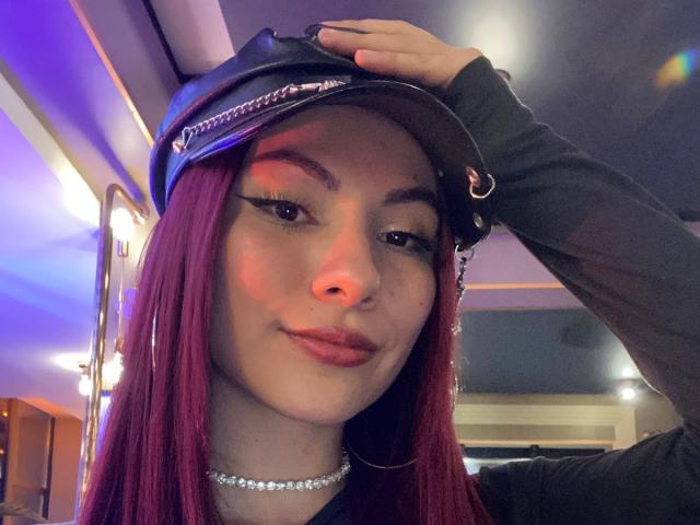 ValeryHarllow - Live Sex Cam - 28338194