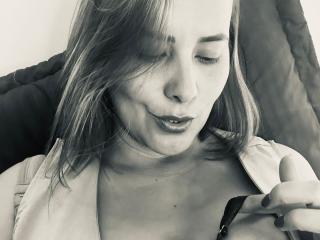 SaritaVelez - Live Sex Cam - 28339076