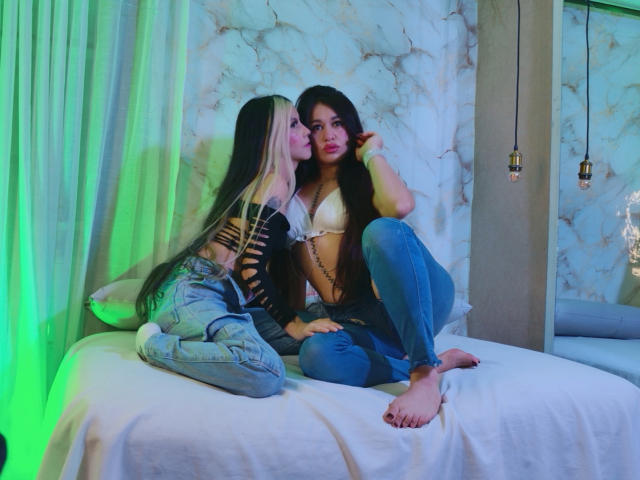 AbbyNdYliria - Live porn &amp; sex cam - 28340546
