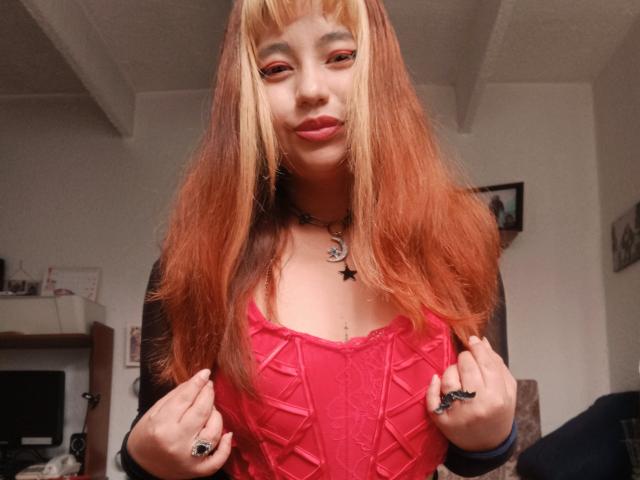 BelleVivienne69 - Live sex cam - 28342091