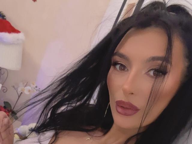 KinkyAmelie - Live sex cam - 28350740