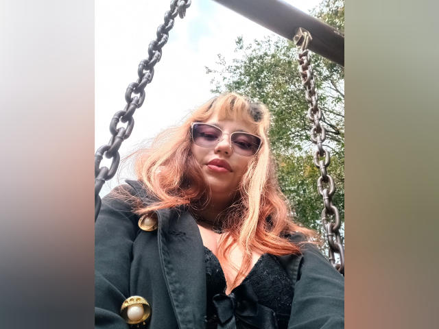 BelleVivienne69 - Live sex cam - 28354199