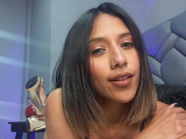 BrianaHarpers - Live sex cam - 28358717