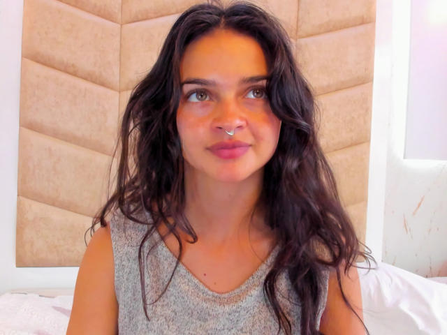 LucyySky - Live Sex Cam - 28360442