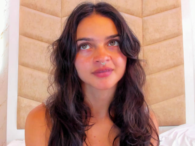 LucyySky - Live sex cam - 28360481