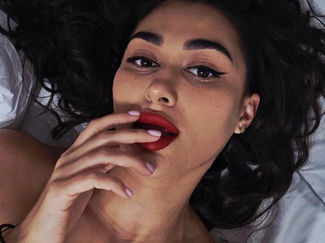 BrunetteBabeXX-hot - Sexe cam en vivo - 28364915