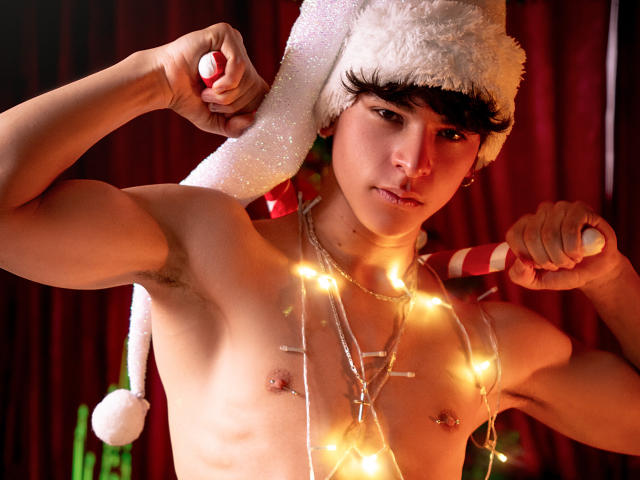 LukeHowlandy - Sexe cam en vivo - 28367843