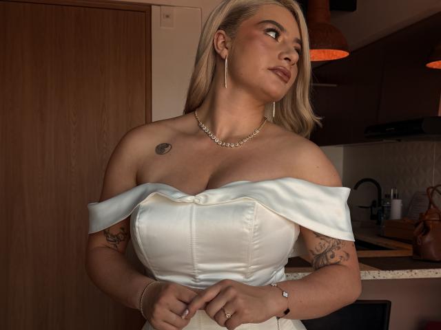 AtheneaRossi - 라이브 포르노 &amp; 섹스 캠 - 28367909