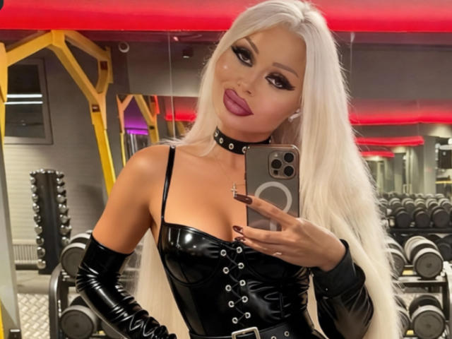 RoxyRoyale - сексуальная веб-камера в реальном времени - 28371440