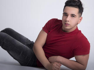 JonasBennet - Webcam live exciting with a chestnut hair Homo couple 