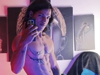AlexBernal - Live porn &amp; sex cam - 28372532