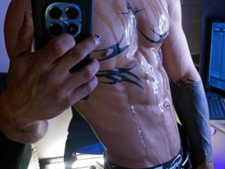 AlexBernal - Live porn &amp; sex cam - 28372544